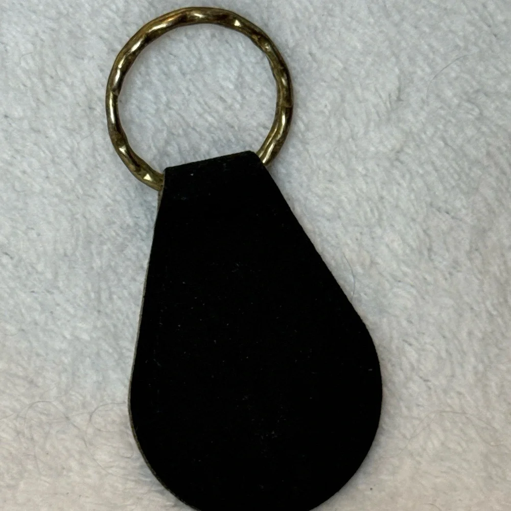 Vintage 80's I'm Just A Party Animal Bear‎ Party Hat Birthday Round Keychain